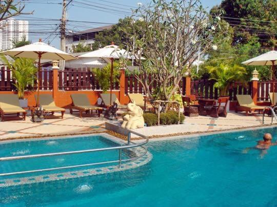Pattara Mansion พัทยา Hotel Pattaya Ngoại thất bức ảnh
